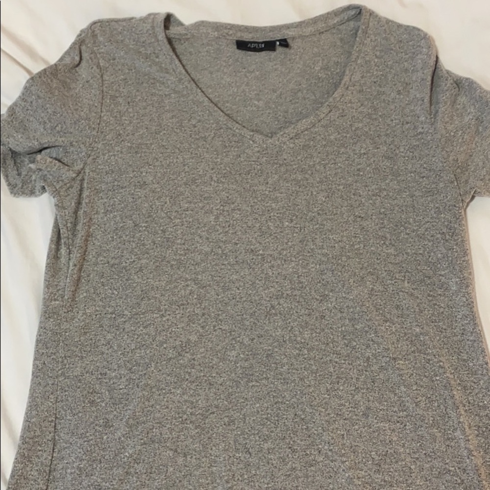 Gray Vneck-APT 9